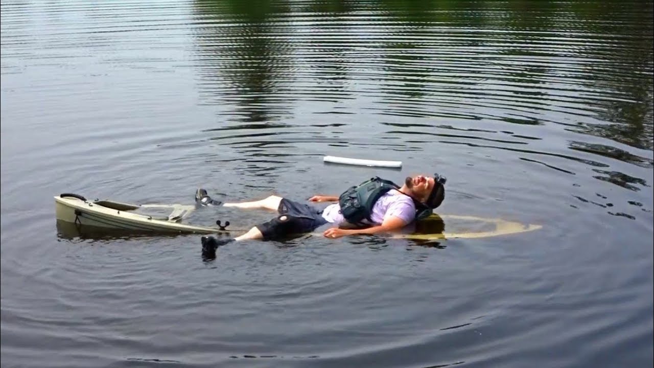 Flipping my Ascend H10 Hybrid kayak