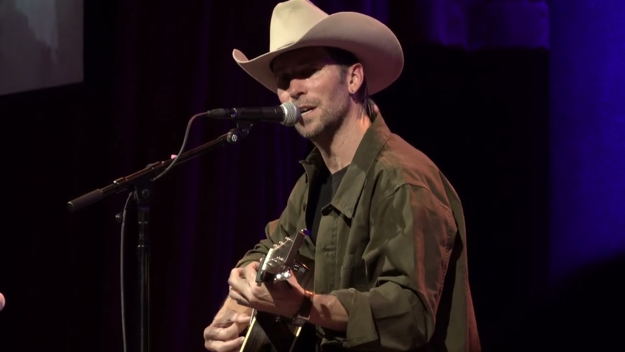 Troy Baker - Future Days [Pearl Jam cover] (City Winery NYC 10/10/25)