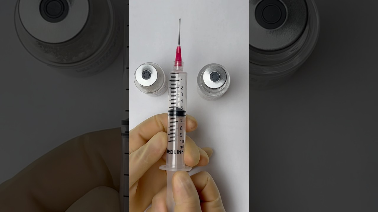Injecting Air into Vials Hack 😲 #goodtoknow #vet #medicine #surgeonlife #hack #funfacts #injection