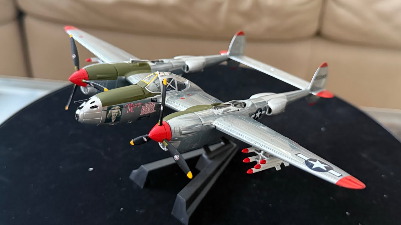 Модель самолета P38 Lightning 
