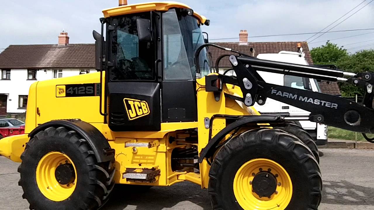 JCB 412S Agri Farm Master loading shovel