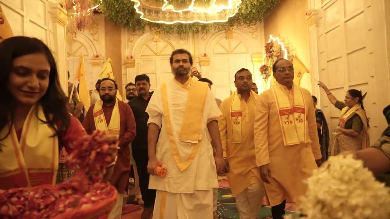 VYO Surat Holi Rasiya & Fulfaag Utsav in the divine presence of Pujy Shri Vrajrajkumarji Mahodayshri