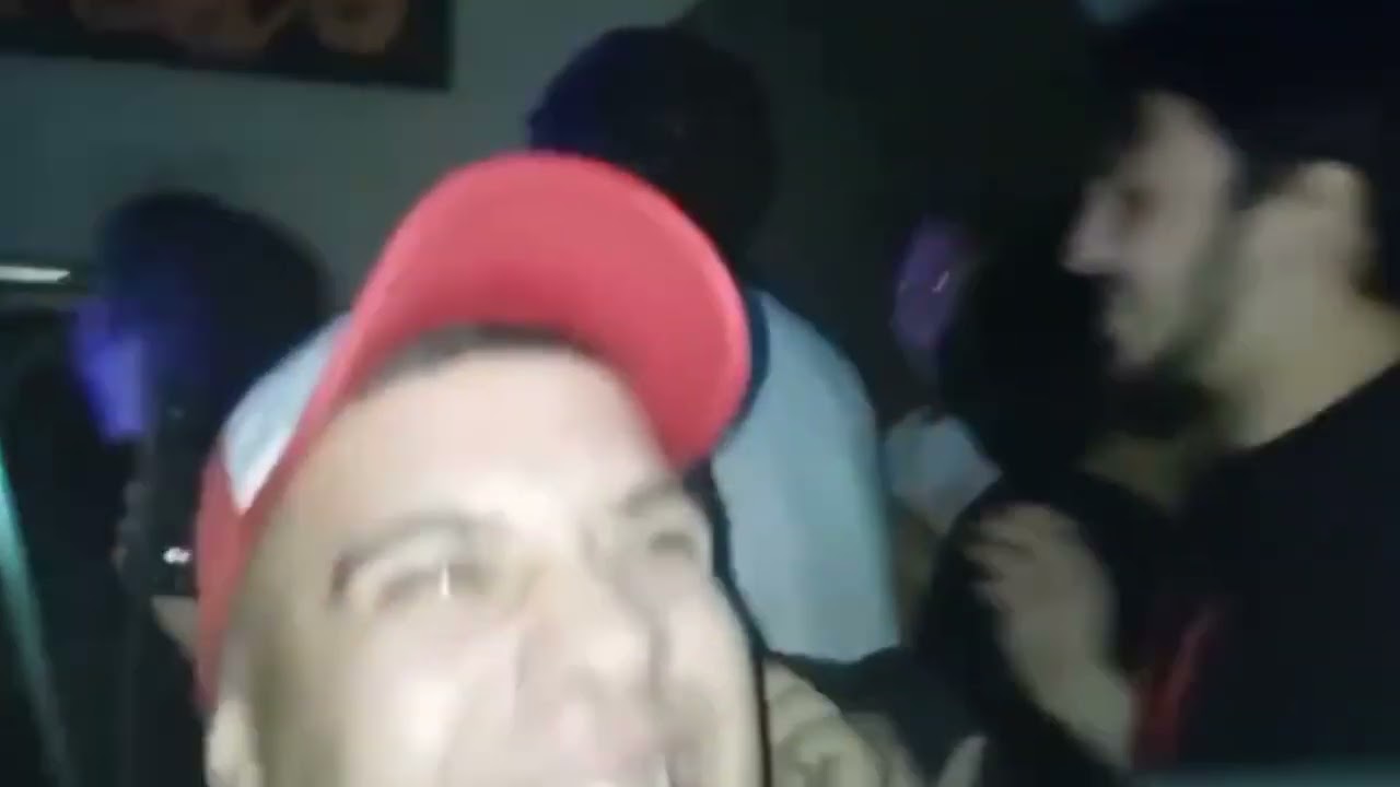 MORRONES - LOKEO con Subtitulos (Videoclip Oficial)