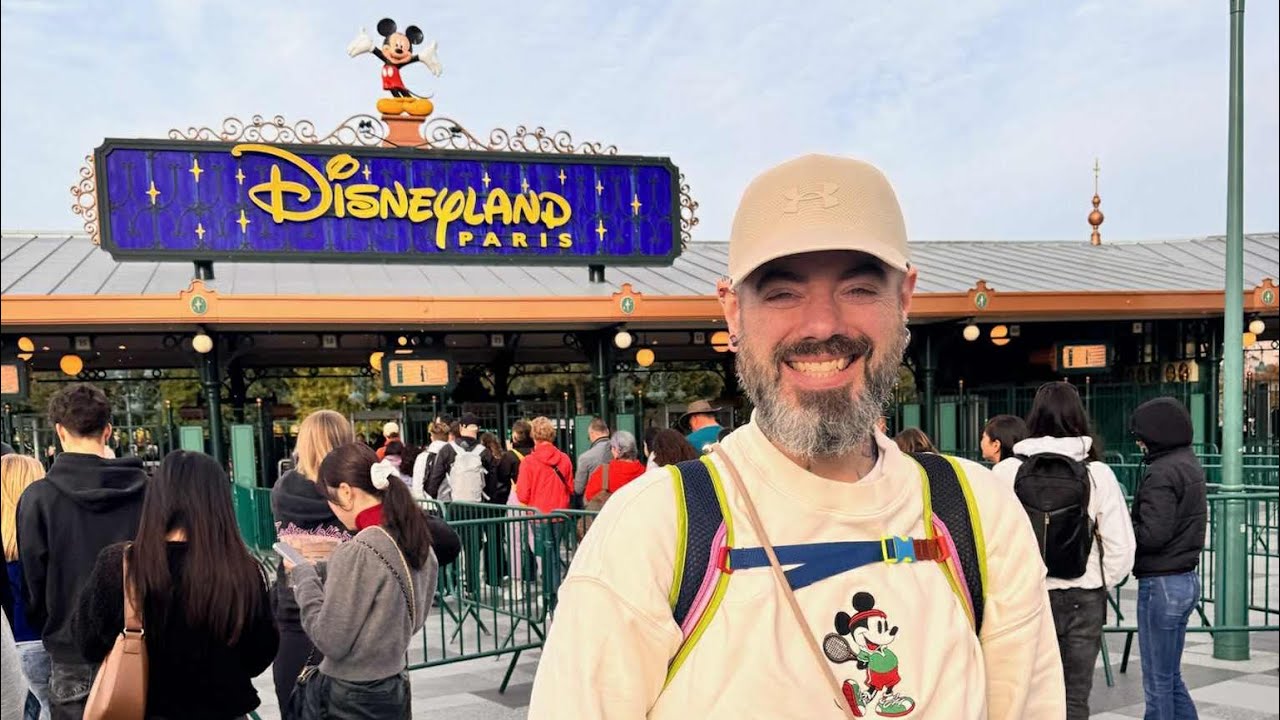 3 gars à Disneyland Paris!