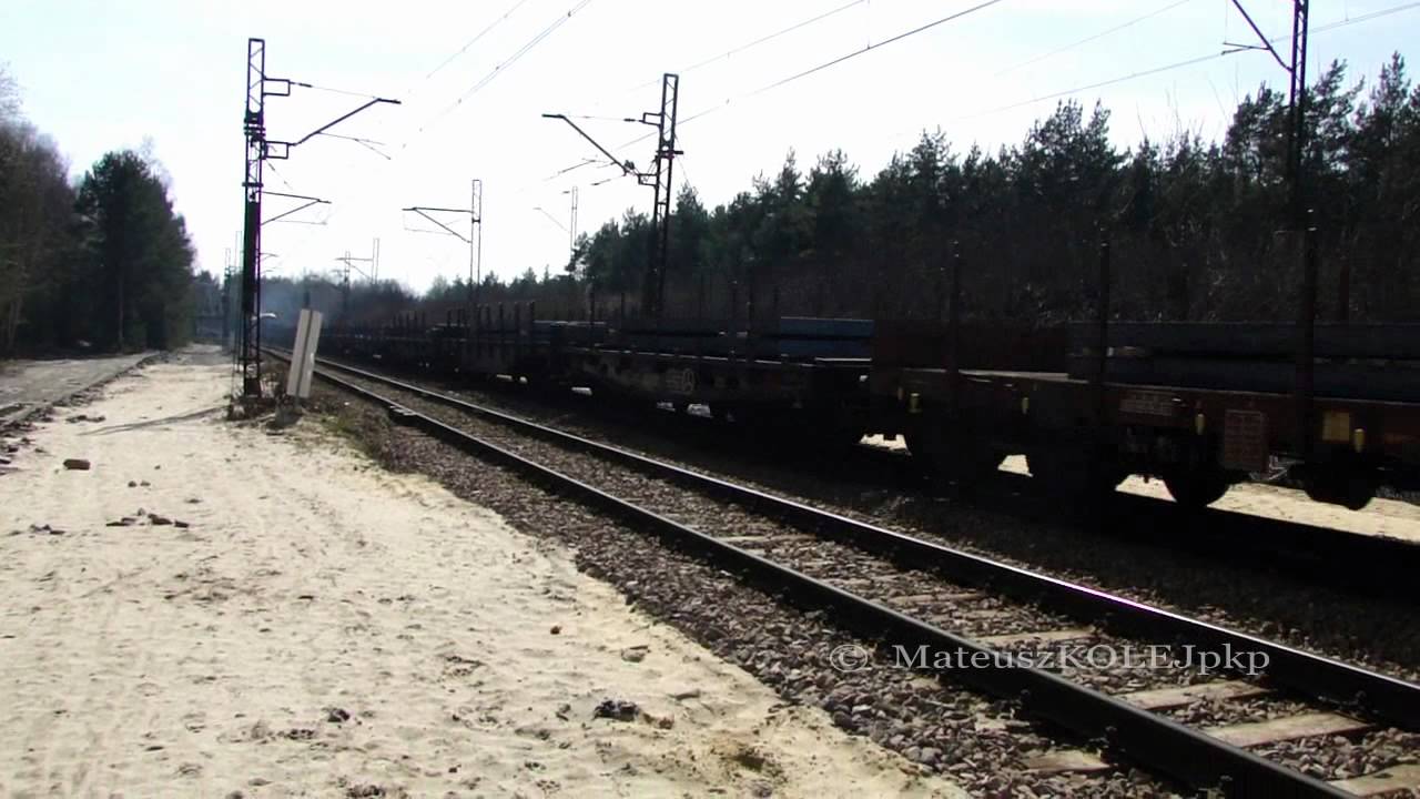 BR232 037-2 [Kolprem] ze składem platform.