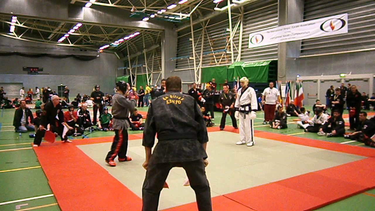 IKKA WORLD KARATE CHAMPIONSHIPS - PASCAL WOLLWERT (KARATE/TAEKWONDO) VS UNKNOWN FIGHT 1 part 1