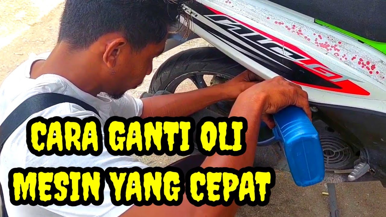 MENGGANTI OLI MESIN MOTOR METIC
