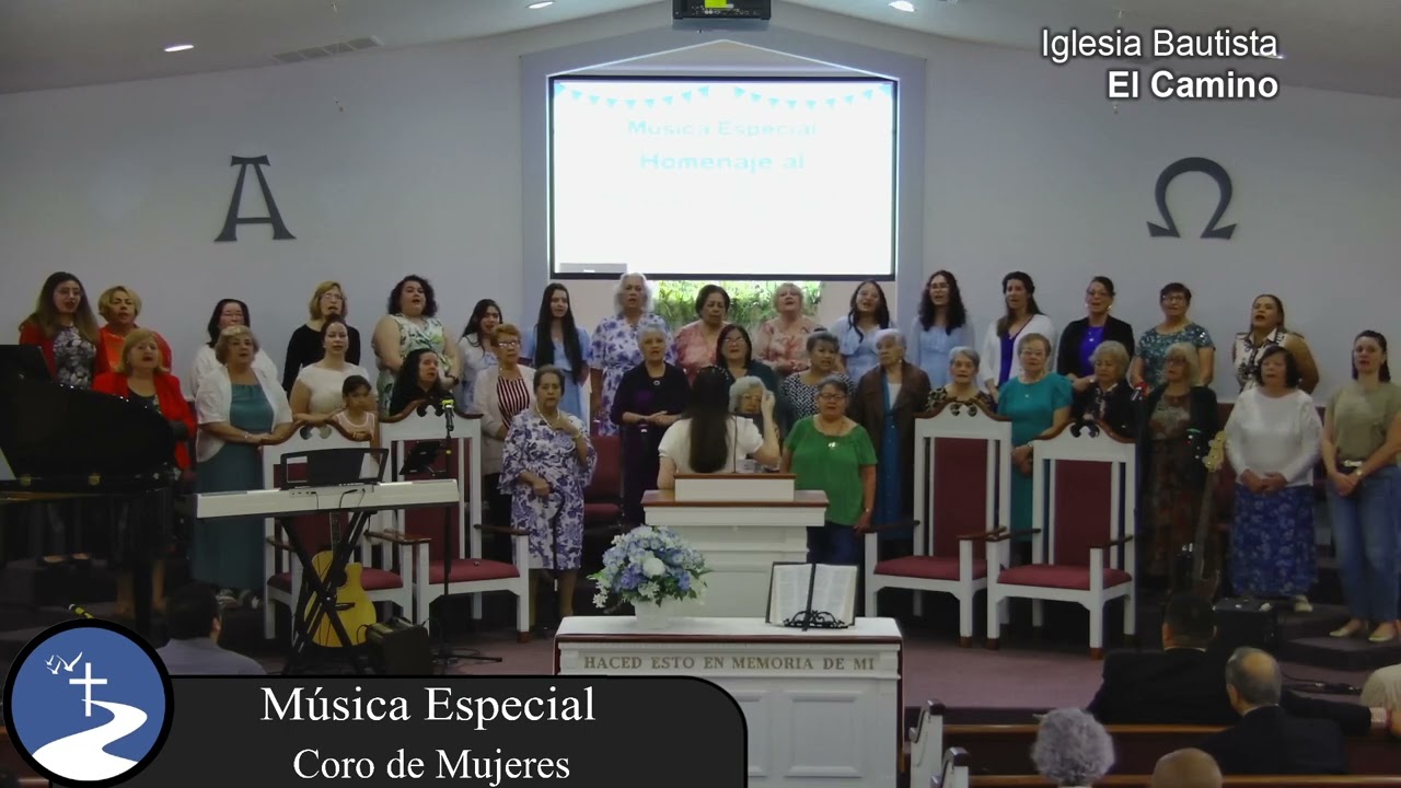 Música Especial por Coro de Mujeres