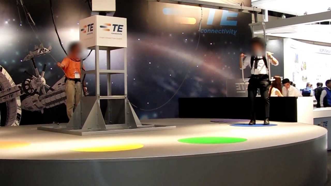 【CEATEC2013】　TE connectivity のアトラクション