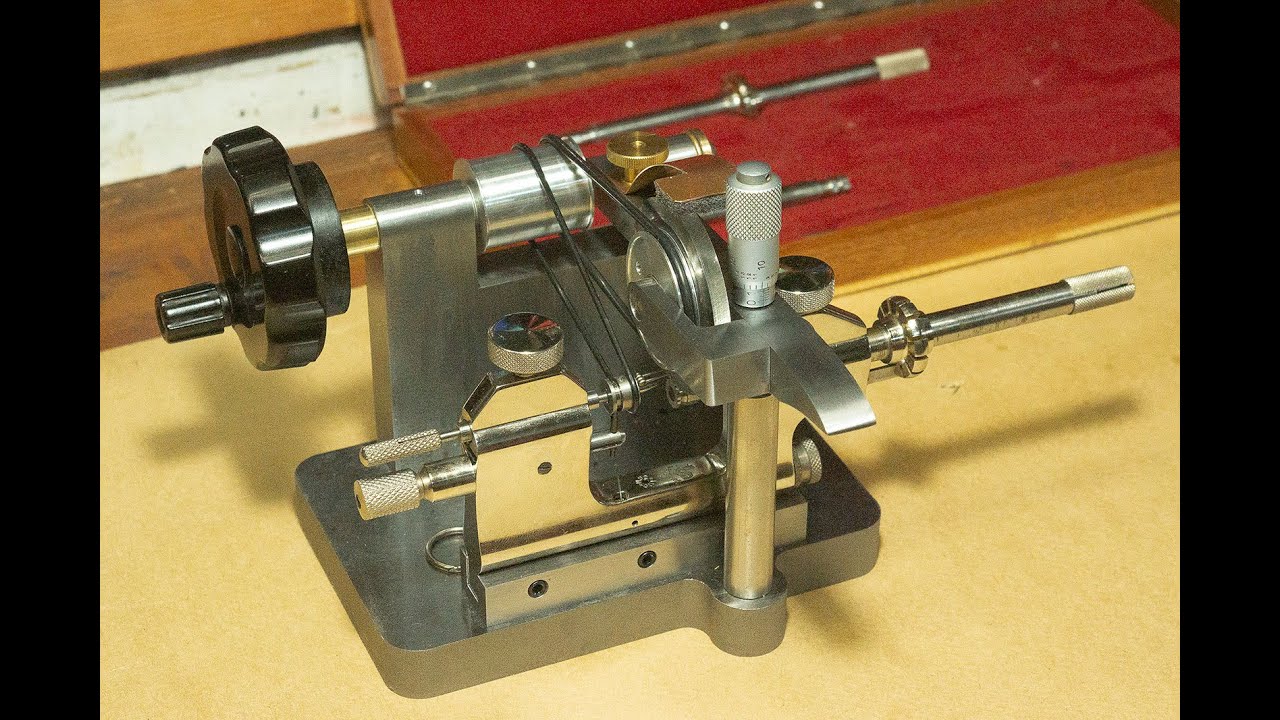 Custom-made watch pivot polisher