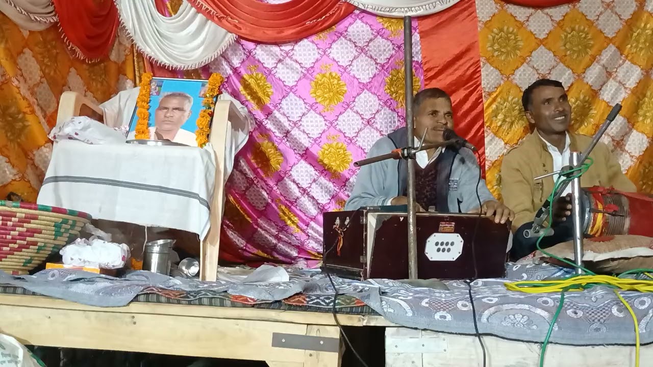 भजनों के माध्यम से सत्संग 