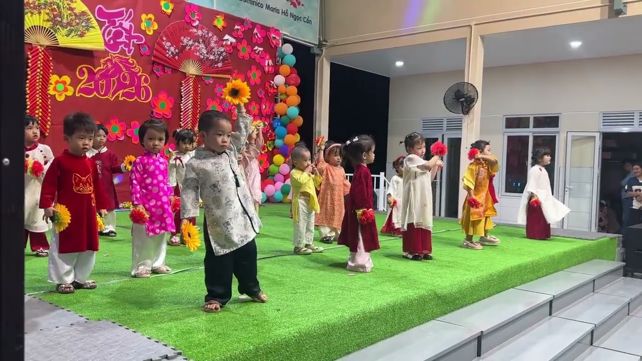 Tất niên Tin. Nhím