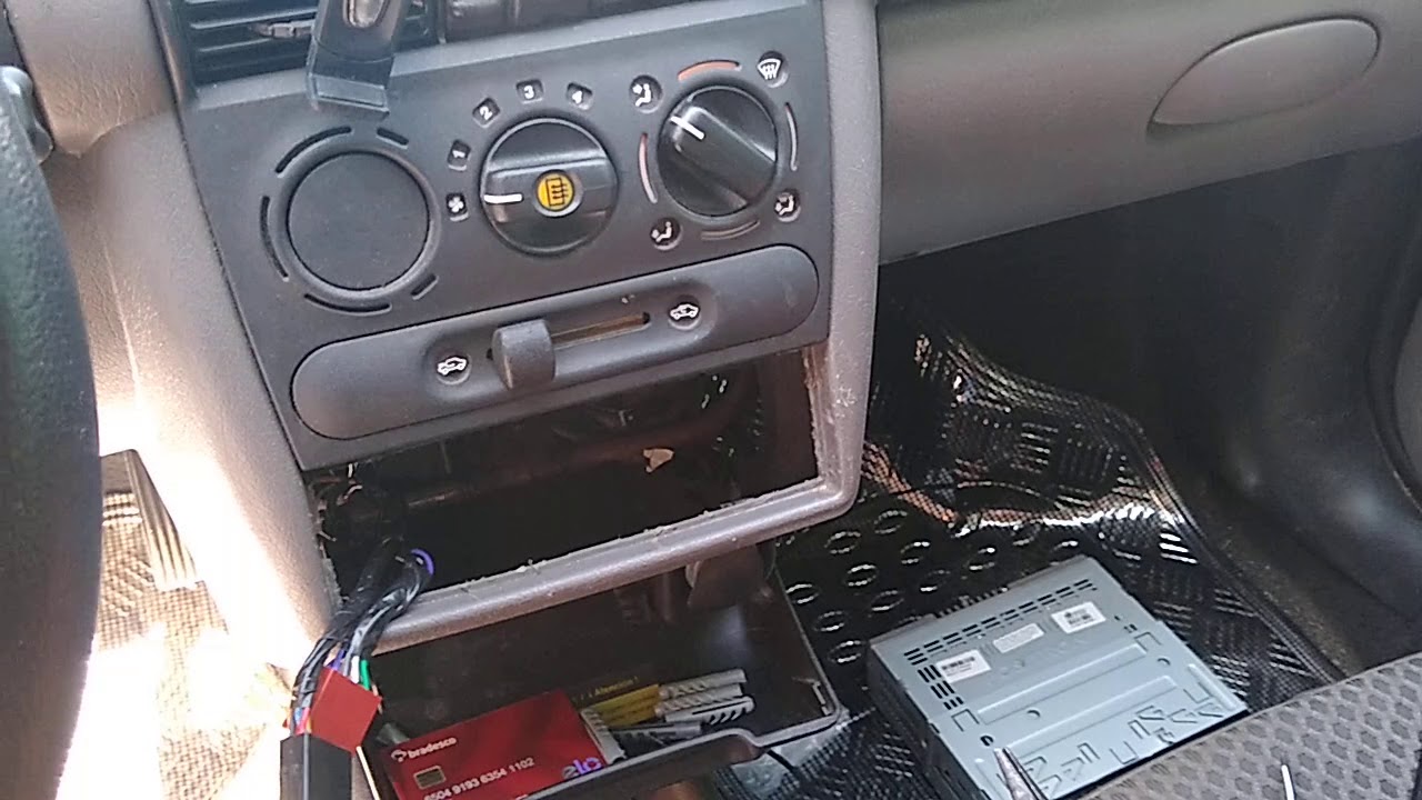 Instalou rádio e apagou painel , Corsa e outros