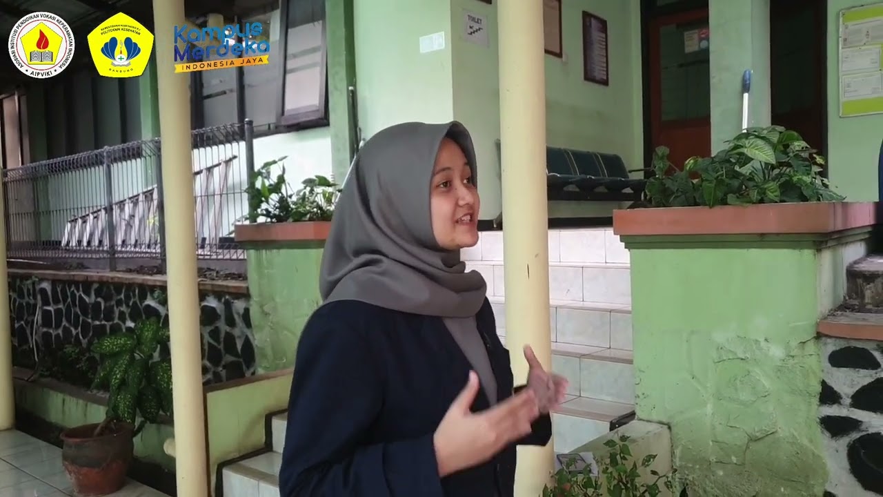Alya Salsabila Asal institusi dari Politeknik Kesehatan Kemenkes Bandung