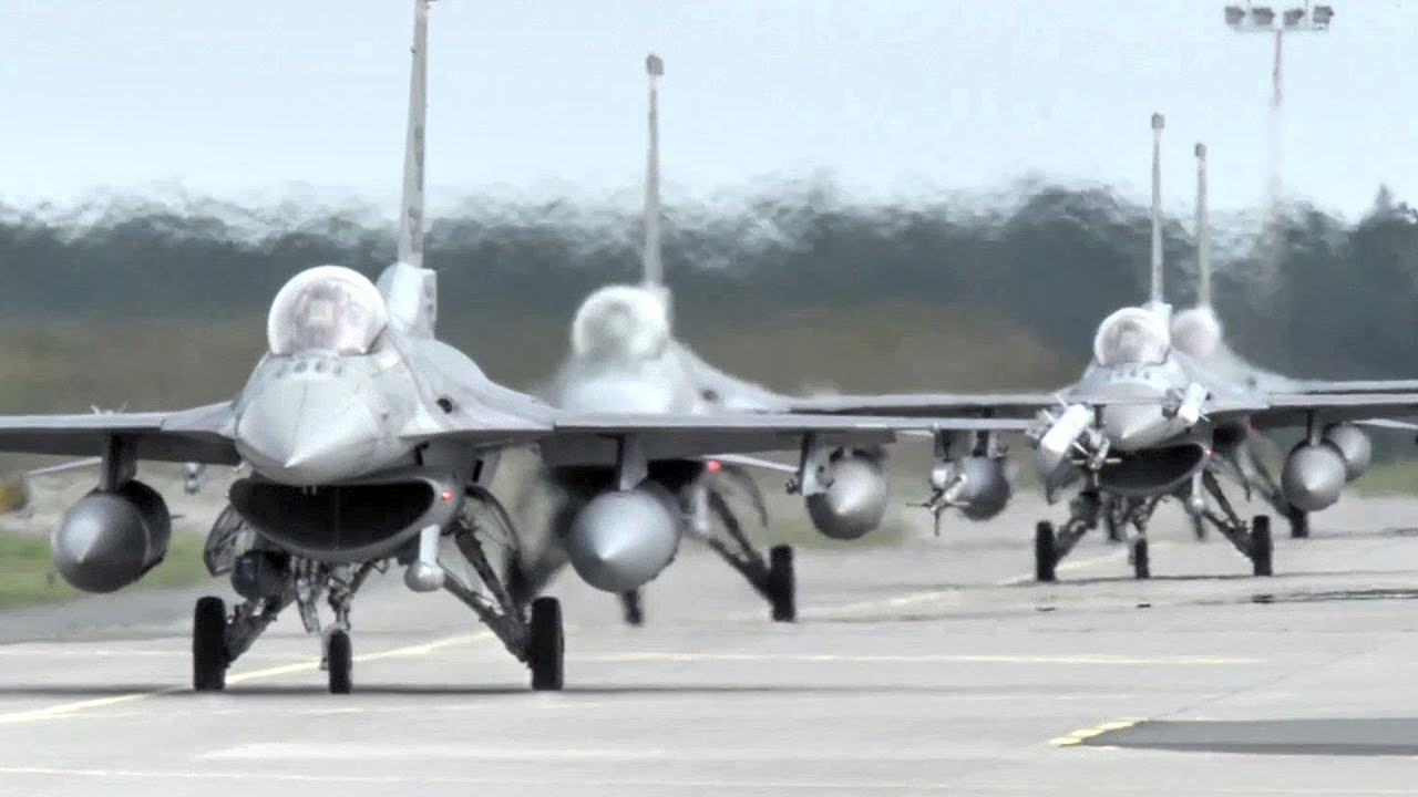 USAF F16 Fighters Roar Into Action In Poland &ndash; Magnificent Jet Fighters Taking Off