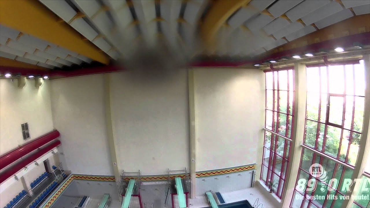 Die 1.000 Euro Morgen-Wette: Nina springt vom 10 Meter-Turm