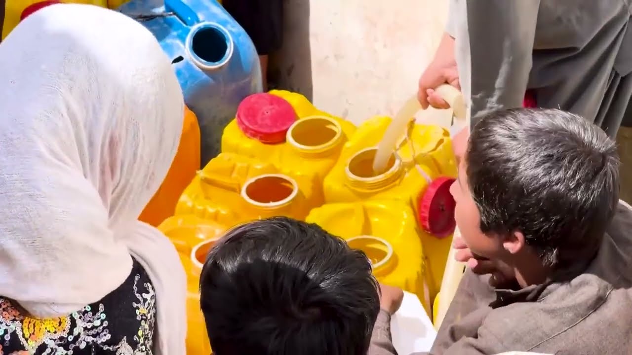 Water crisis in Kabul forces families into long queues | REUTERS