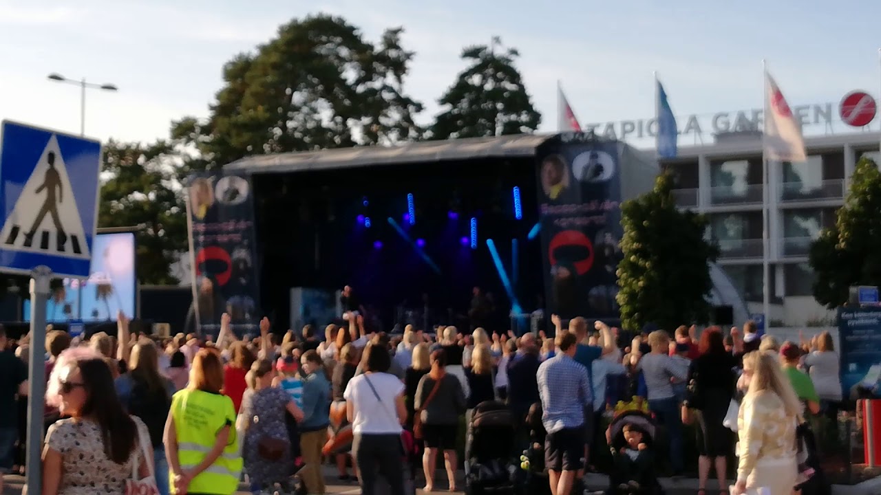 Kasmir - Vadelmavene @ #espoop&auml;iv&auml; #espoop&auml;iv&auml;nkonsertti Tapionaukio (31.8.2019)