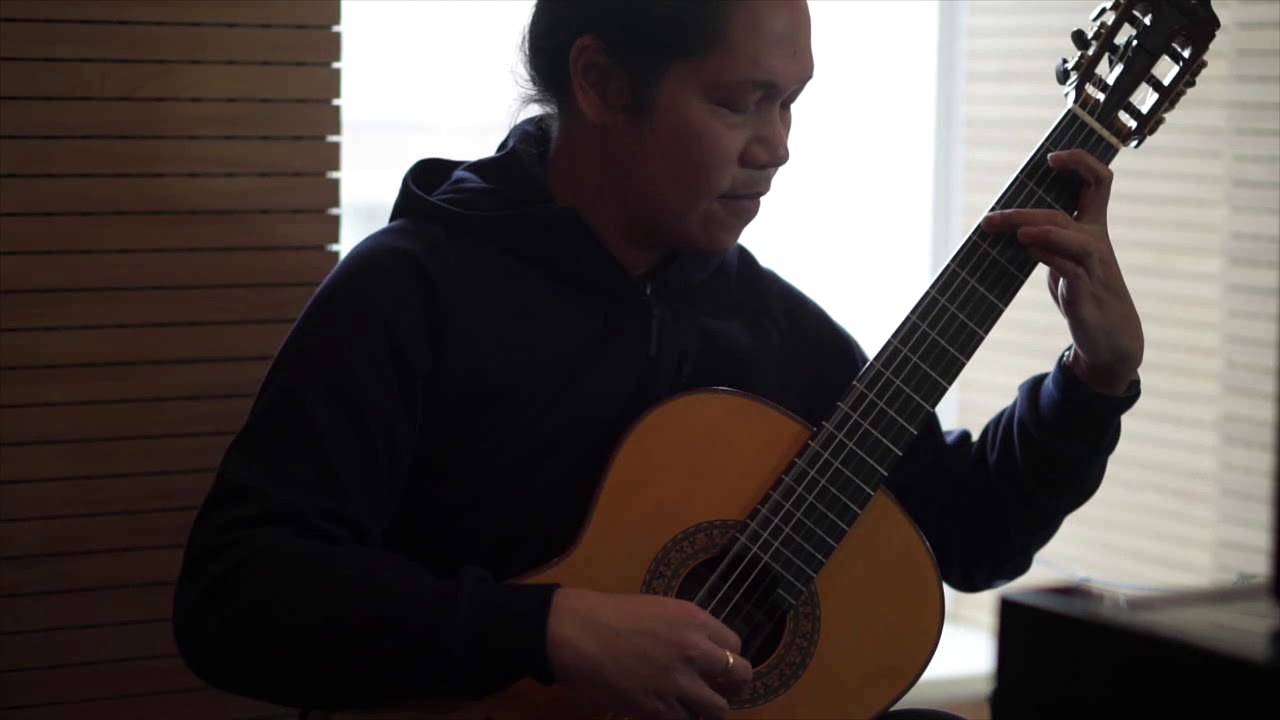 Homenaje a la Guitarra by Eduardo Sainz de la Maza