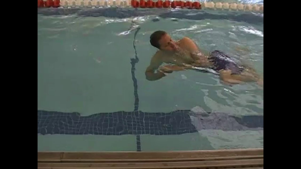 Natación: Cómo nadar con brazada lateral