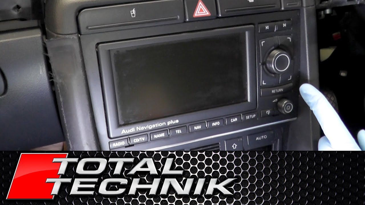 Как снять головное устройство спутниковой навигации RNS-E / RNS-D - Audi A4 S4 RS4 - B6 B7 - 2001...