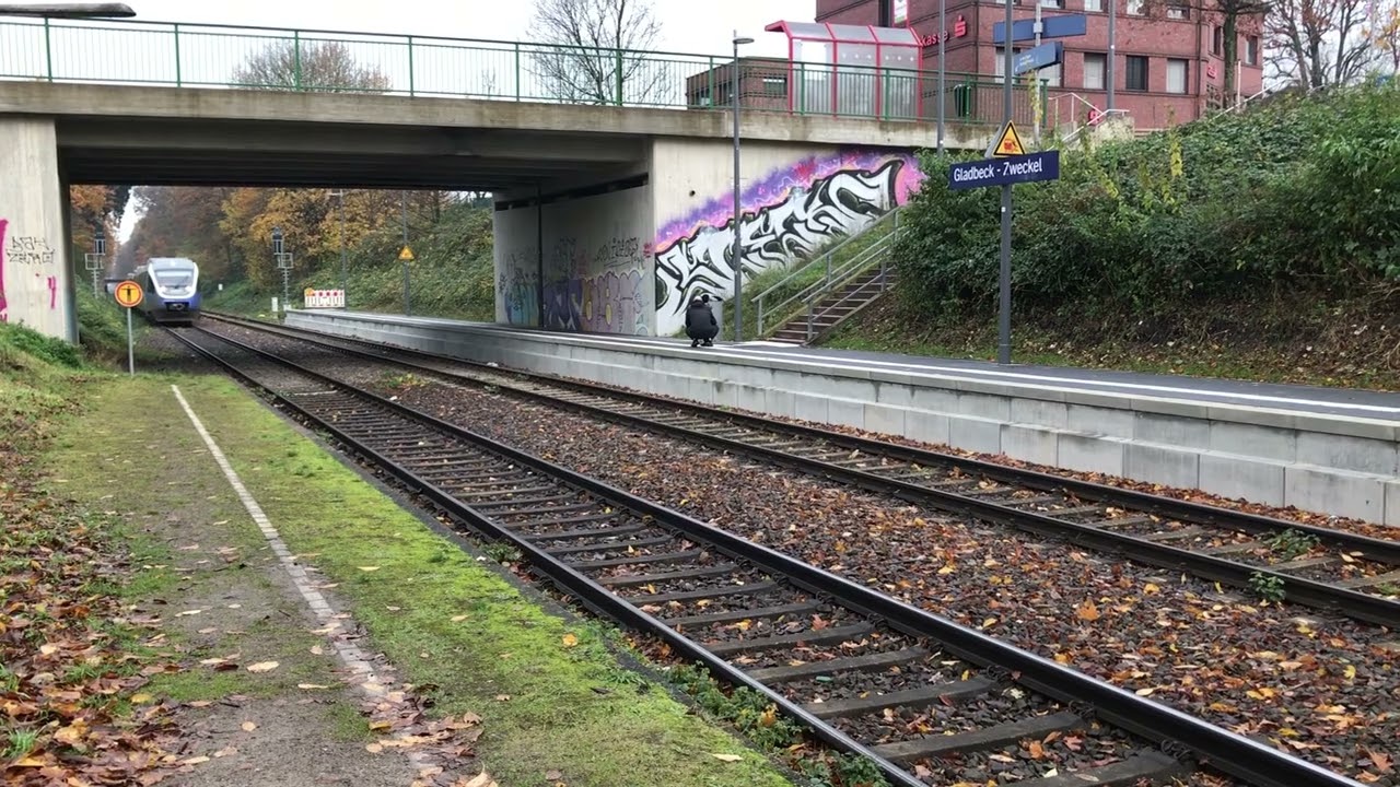 Einfahrt der Linie RE 14  (BR 643) in den Bahnhof Gladbeck-Zweckel nach Essen Hbf