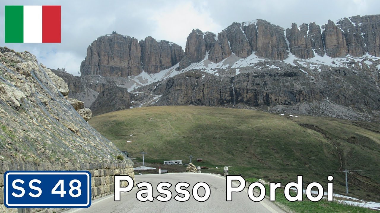 Italy: Pordoi Pass (Dolomites)
