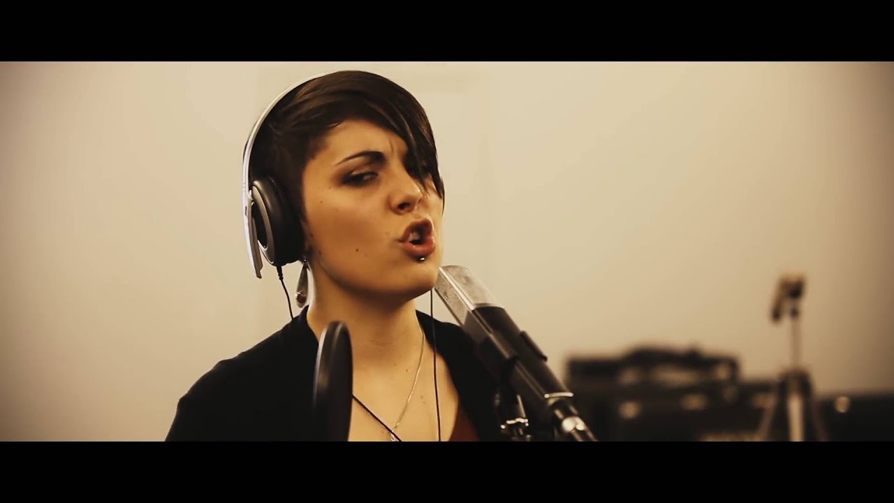 STILL AMY - REHAB ( Amy Winehouse Tribute )