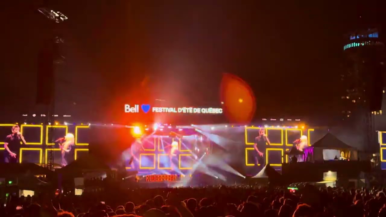 FEQ 2025 - Avril Lavigne & Simple Plan - All the small things (Blink 182)