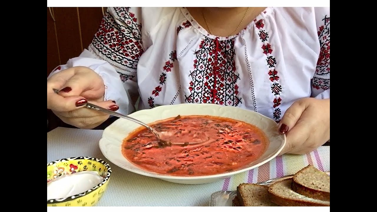 ASMR EATING SOUNDS SOUNDS OF MOUTH //АСМР ЗВУКИ РТА ЕМ БОРЩ