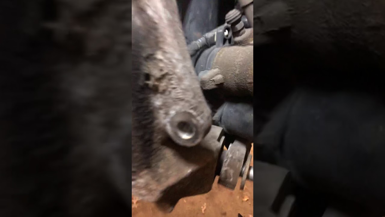2013 Ford Fusion Rear Hub Bearing Replace (SUPER CORRODED NIGHTMARE)