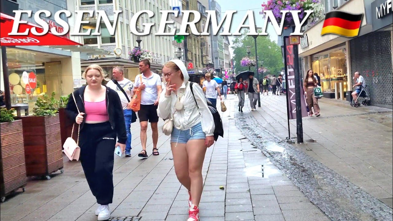 4K Ultra HD walking tour Essen City Rain day Germany