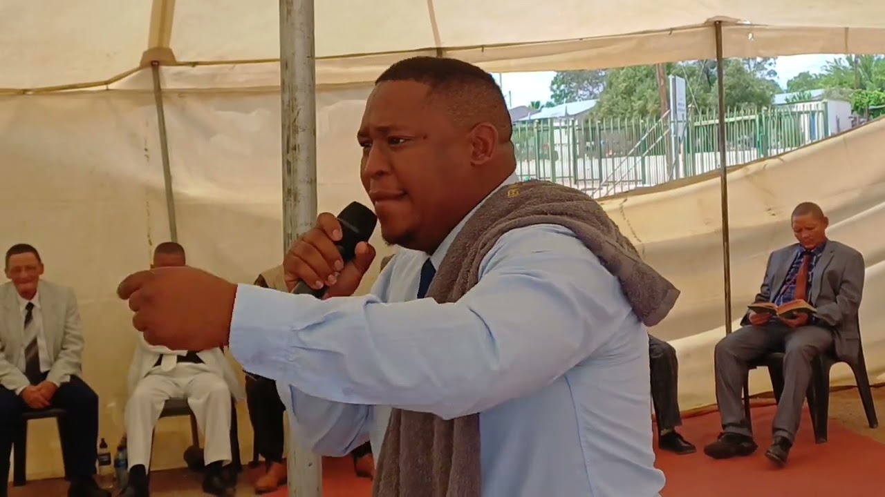 Kenhardt Veldtog Dag 8 deur Evangelist Eugene George. Tema: Maar julle, wie sê julle is Ek?