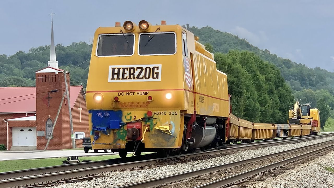 Herzog Weird Train!  Check Out This BIG Coal Train With DPU!  Radar Speed Check Middletown Ohio, USA