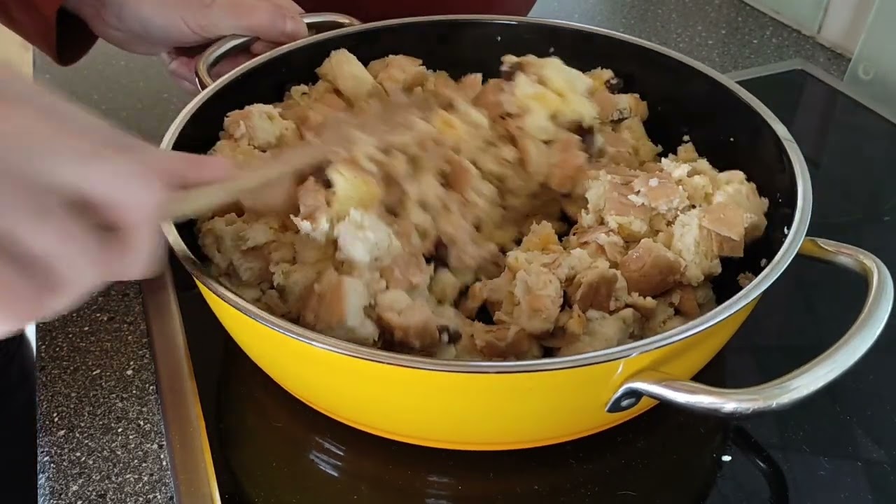 Kochen mit günstigen Grundzutaten: Semmelschmarren #vegetarisch #einfach #costofliving