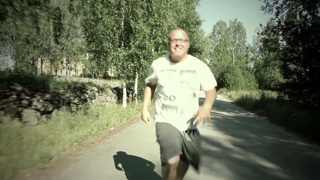 Alamaa - Hulluus on plussaa ( Virallinen video )