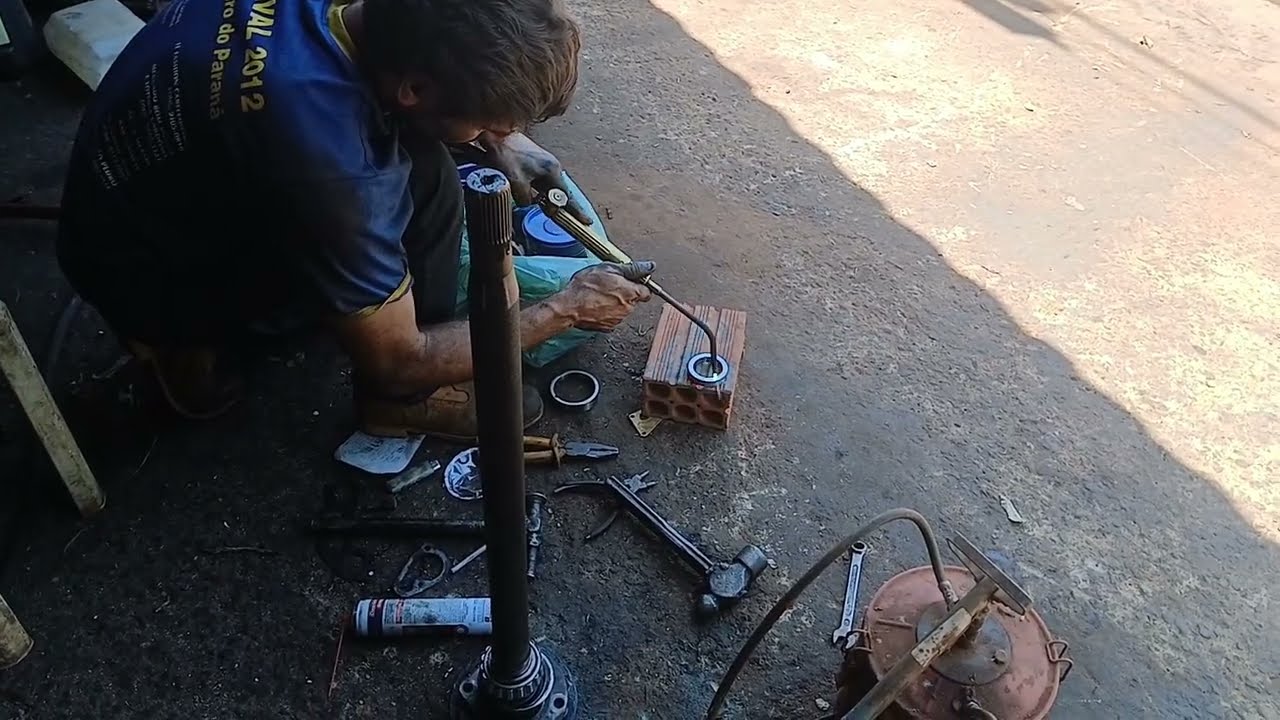 Como trocar o kit de rolamento e retentor da ponta de eixo da ranger  ,f.1000 ou s10 
