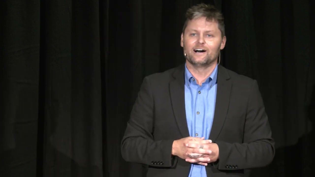 Are quokkas the happiest animals on earth? | Stephen Catwell | TEDxKingsParkSalon