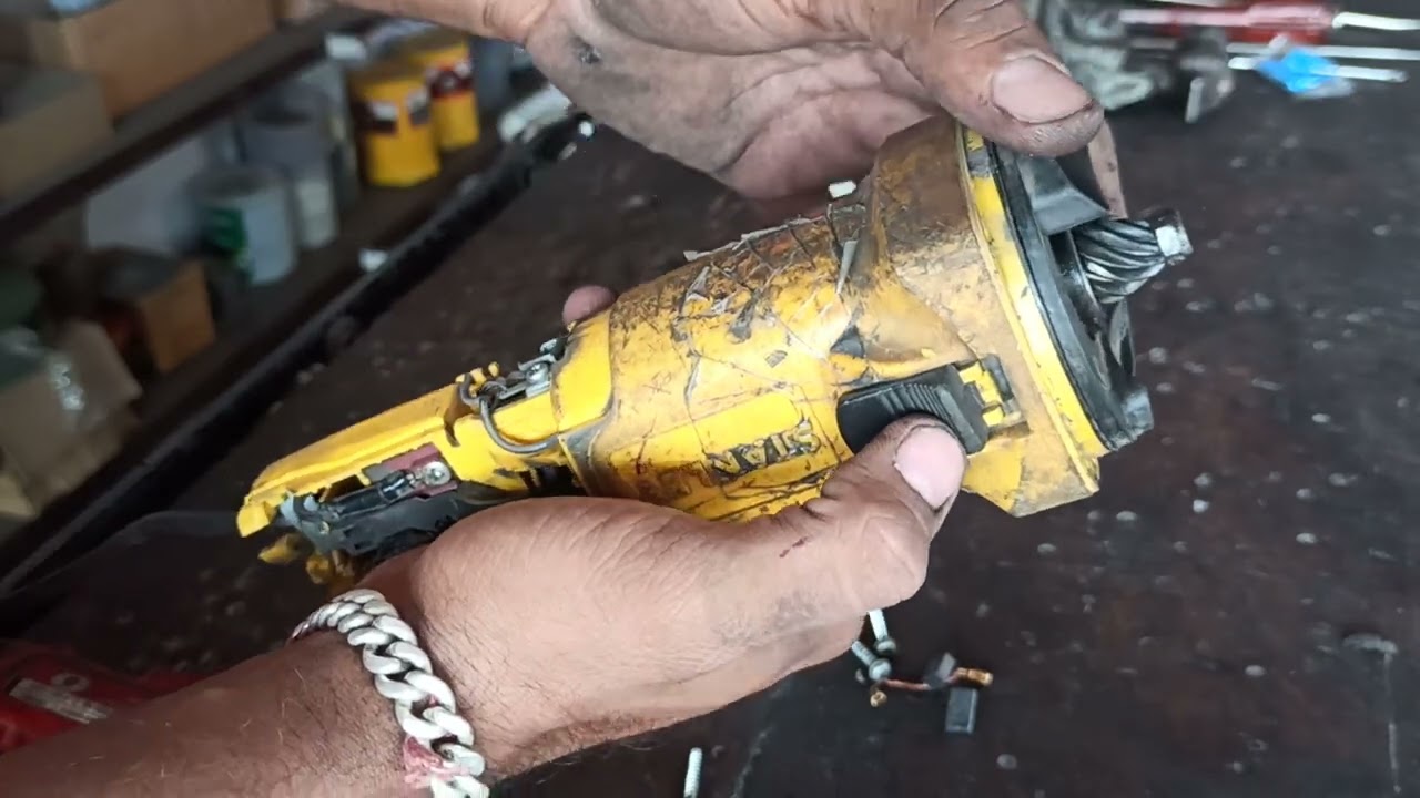 angle grinder Stanley 4