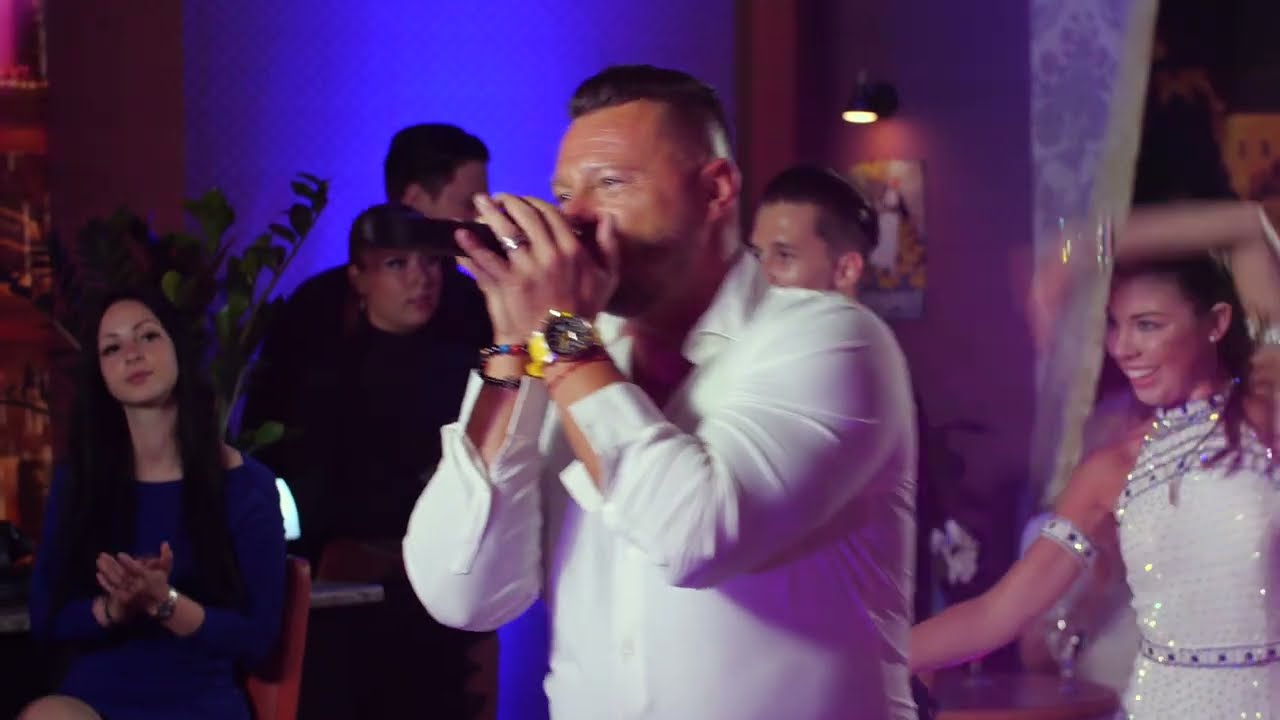 Tutti Buli Jessyvel - Jessy - Sz&aacute;llok a sz&eacute;llel