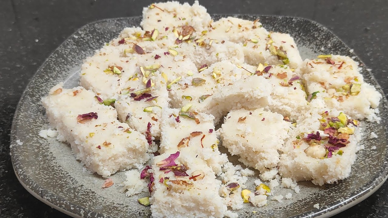 Desiccated Coconut Burfi 😍Har bite me coconut ka pure swaad! 🥥✨