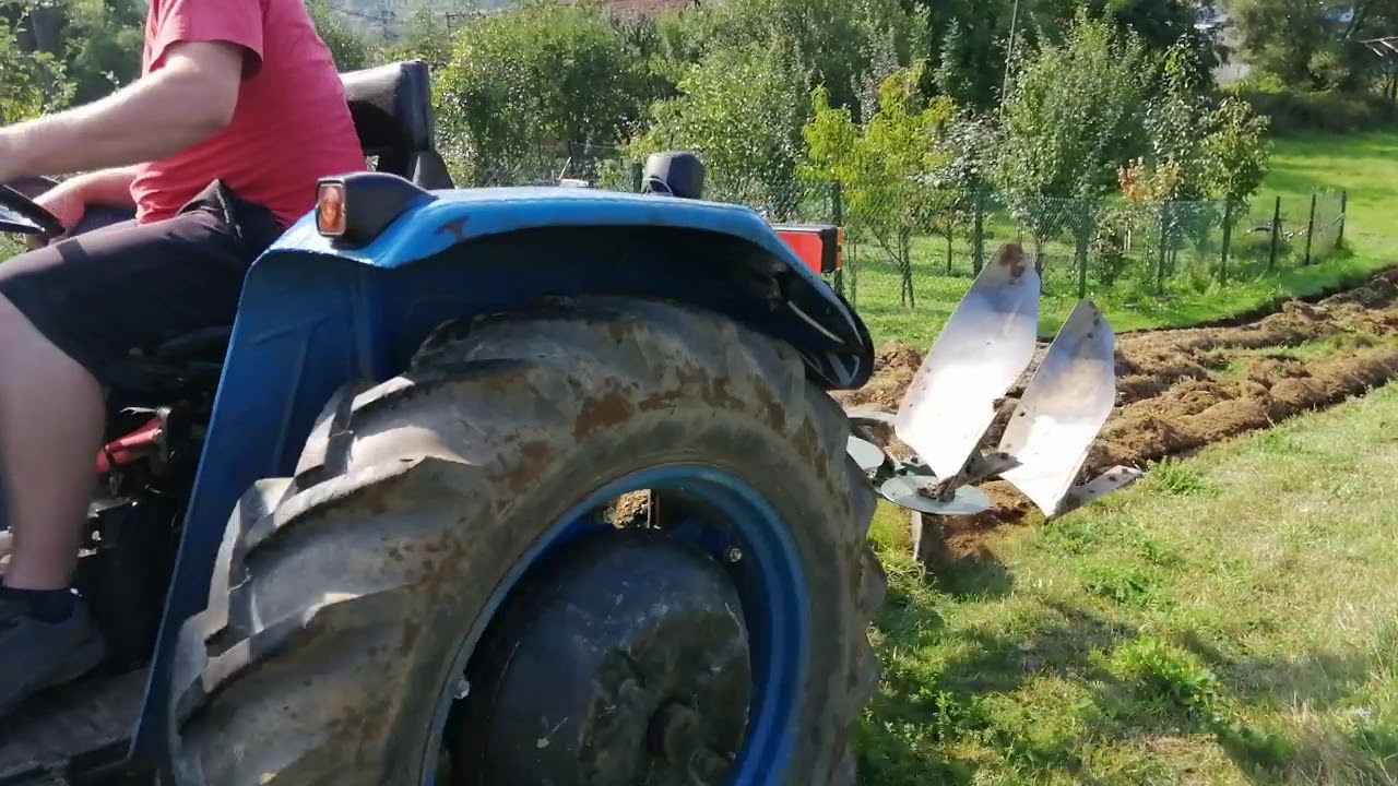 Zetor 3011 a pluh Regent