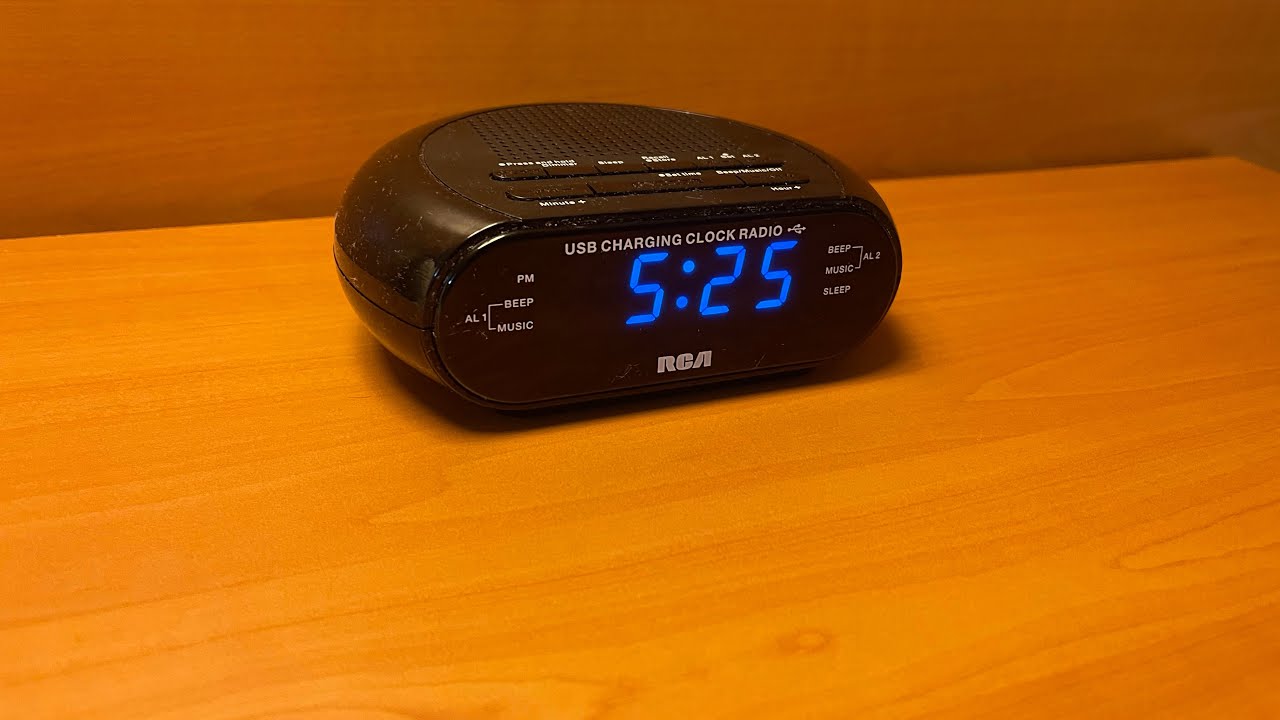RCA RC207 Alarm Clock