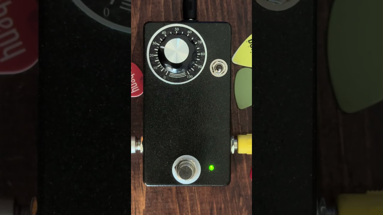 Dallas Rangemaster BC109C Treble Booster Guitar Pedal Demo