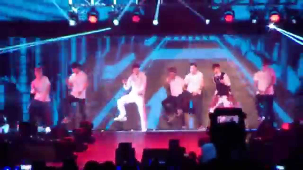 [Fancam]141108 Super Junior SS6 in HK-D&E-Motorcycle+Hello