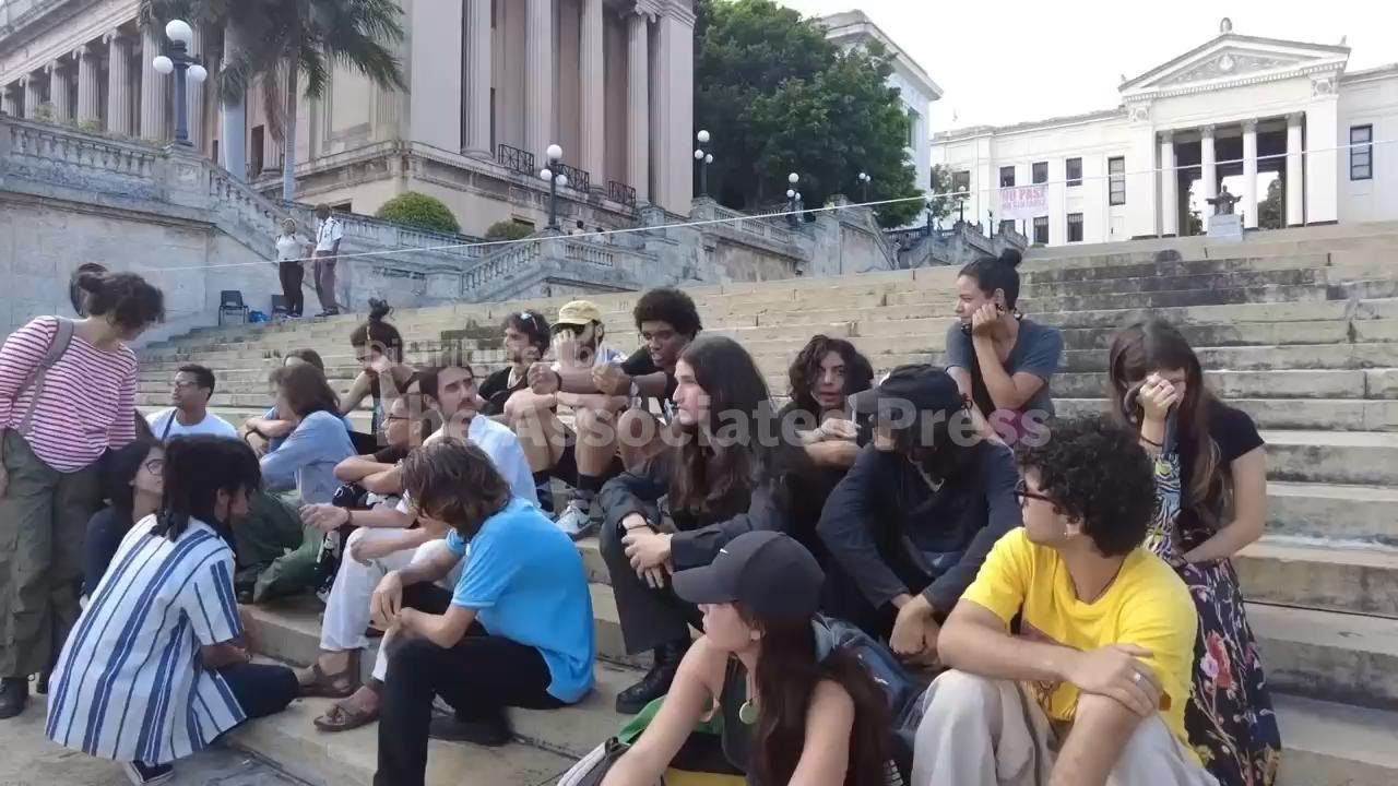 Cuban students protest the state of university education during the energy crisis