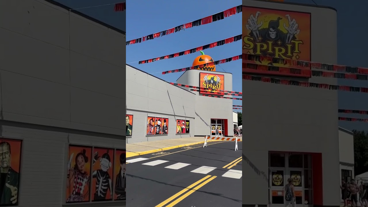 Spirit Halloween 2023 Flagship!!