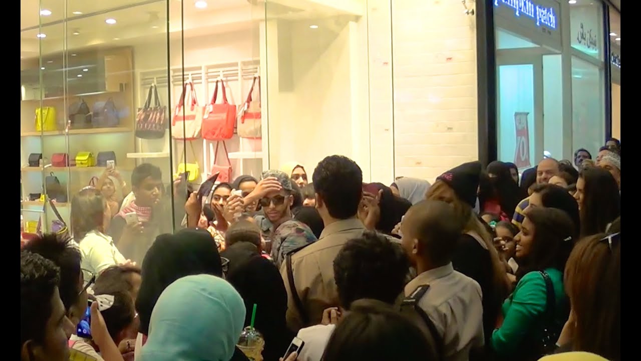 MOBBED IN OMAN!!