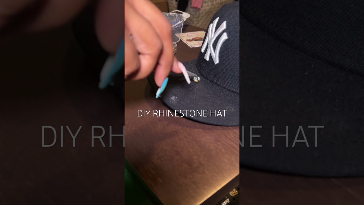 DIY Rhinestone Hat - Yankee baseball cap #atlantainfluencer #diyprojects #bling