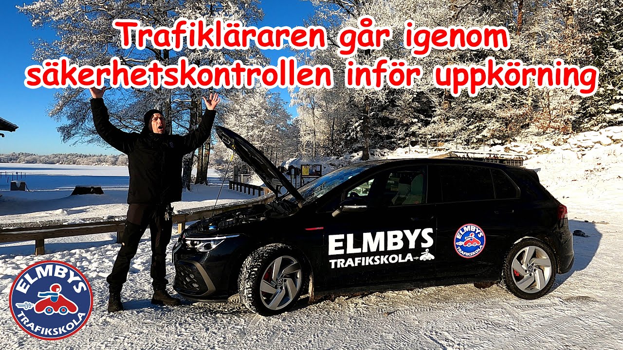 Trafikläraren går igenom säkerhetskontroll bil inför uppkörning [4K-UHD]